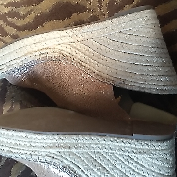 Kenneth Cole Wedges - Picture 4 of 5